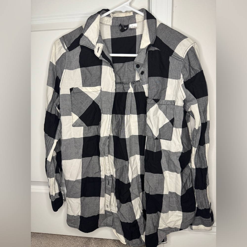 H&M Divided Black and White Plaid Flannel